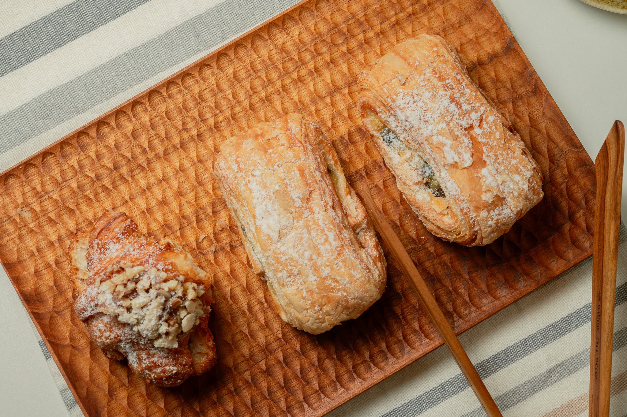 Kitchen, Dining & Utensils - Willow Tree Decor