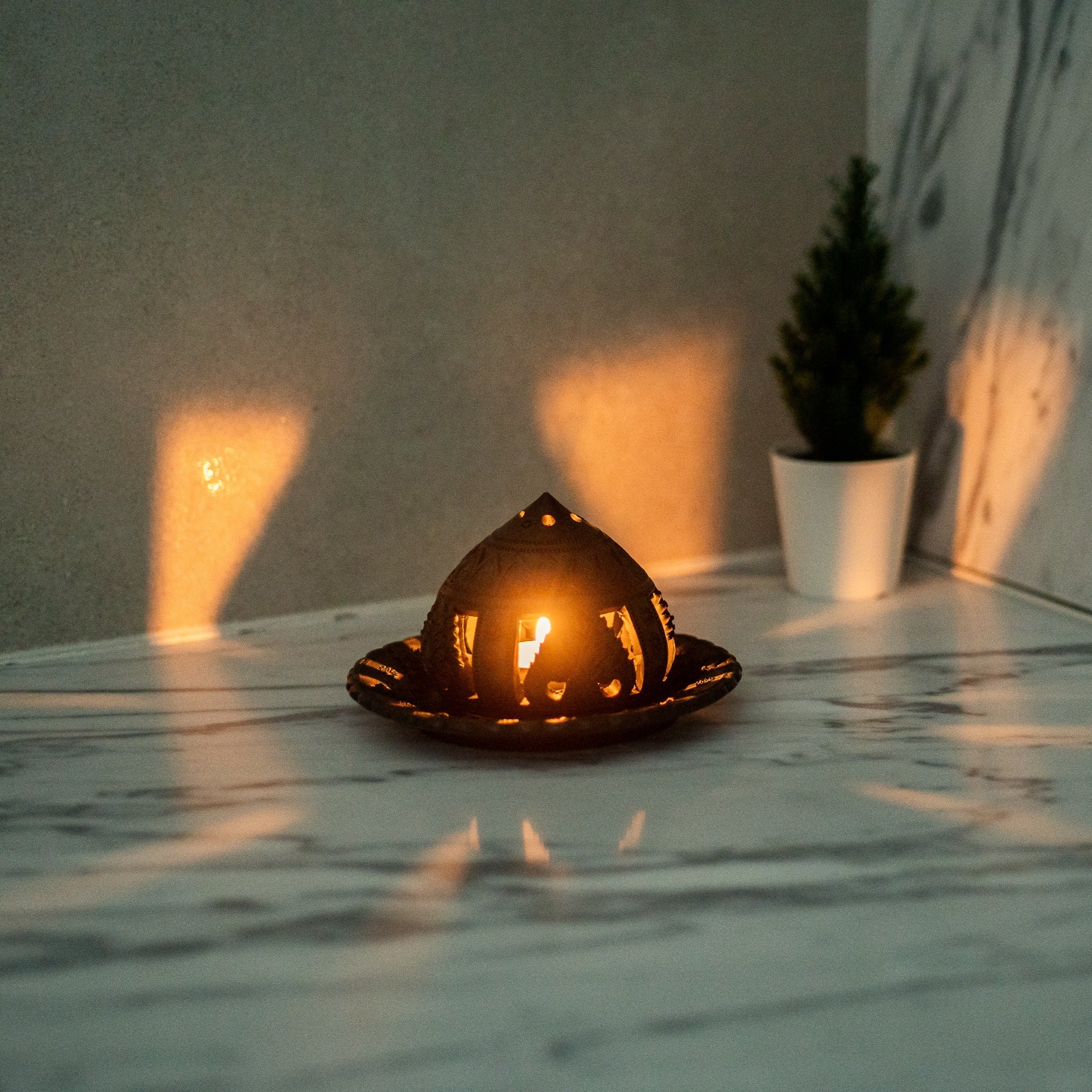 Handcrafted Black Tealight Holder with Plate - Willow Tree DecorCB264