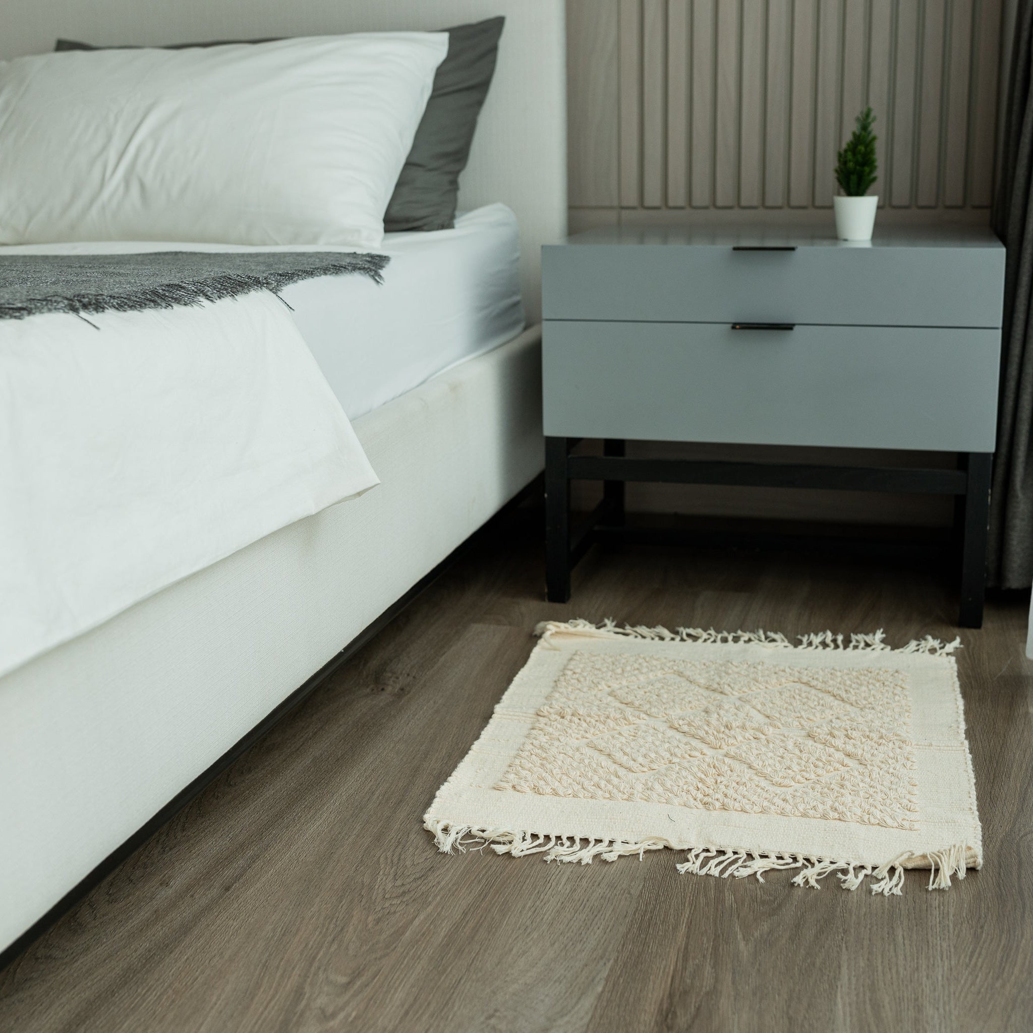 Hand - Woven Neutral Mat (52x63cm) - Willow Tree DecorSF151