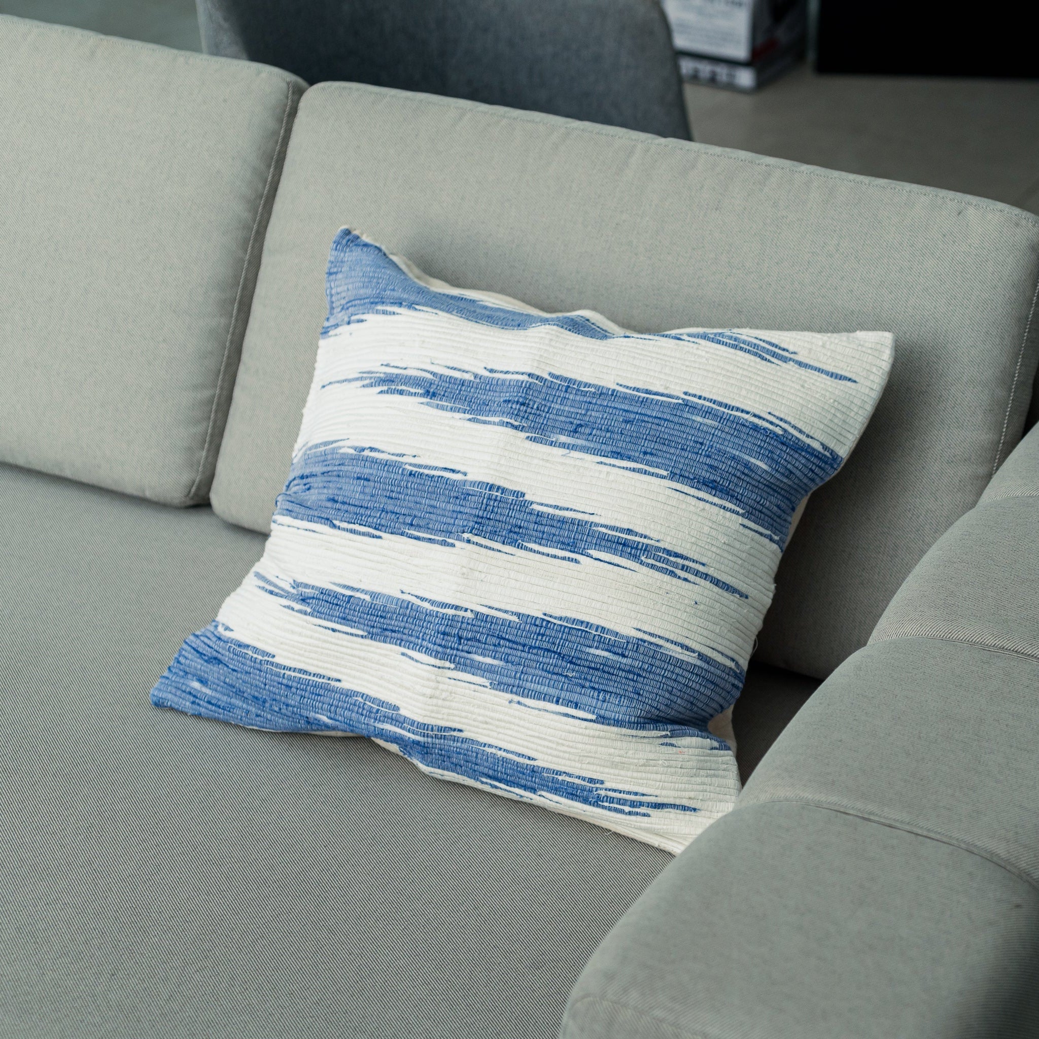 Hand - Woven Blue Wash Cushion Cover (45x45cm) - Willow Tree DecorSF152