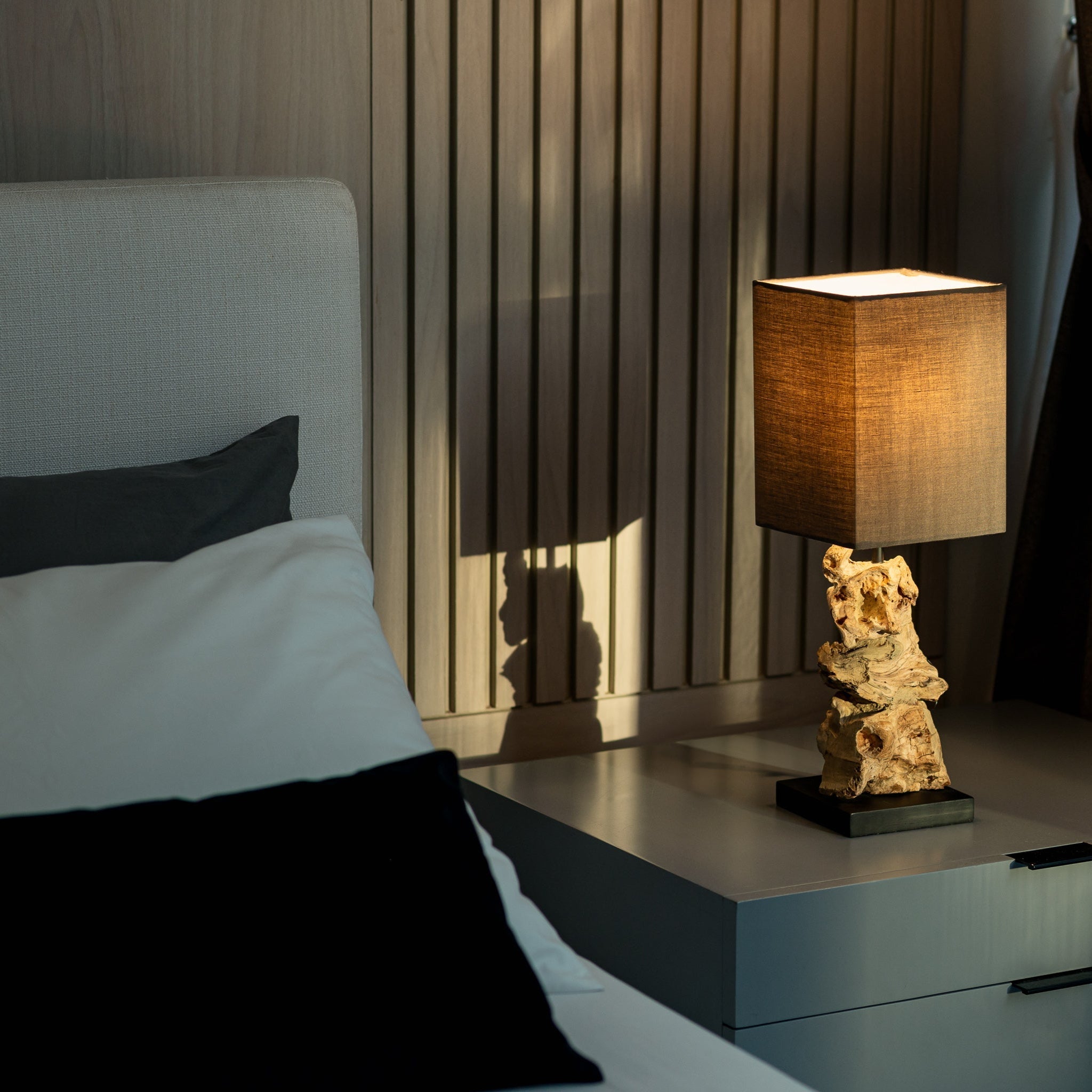 Eloria Table Lamp - Willow Tree DecorLi157